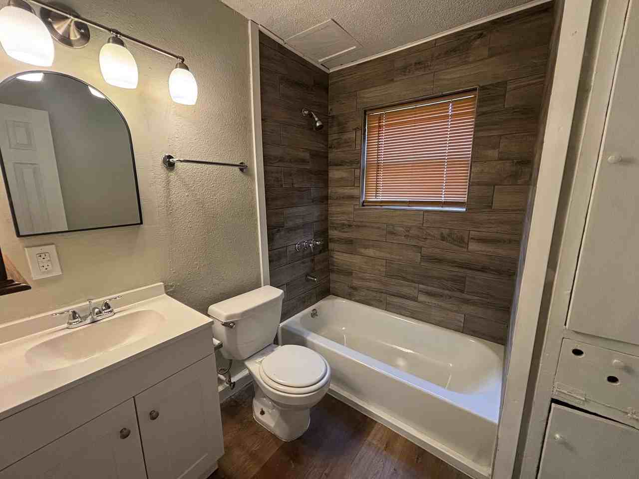 1138 1st Ave N - Photo 7 of 13