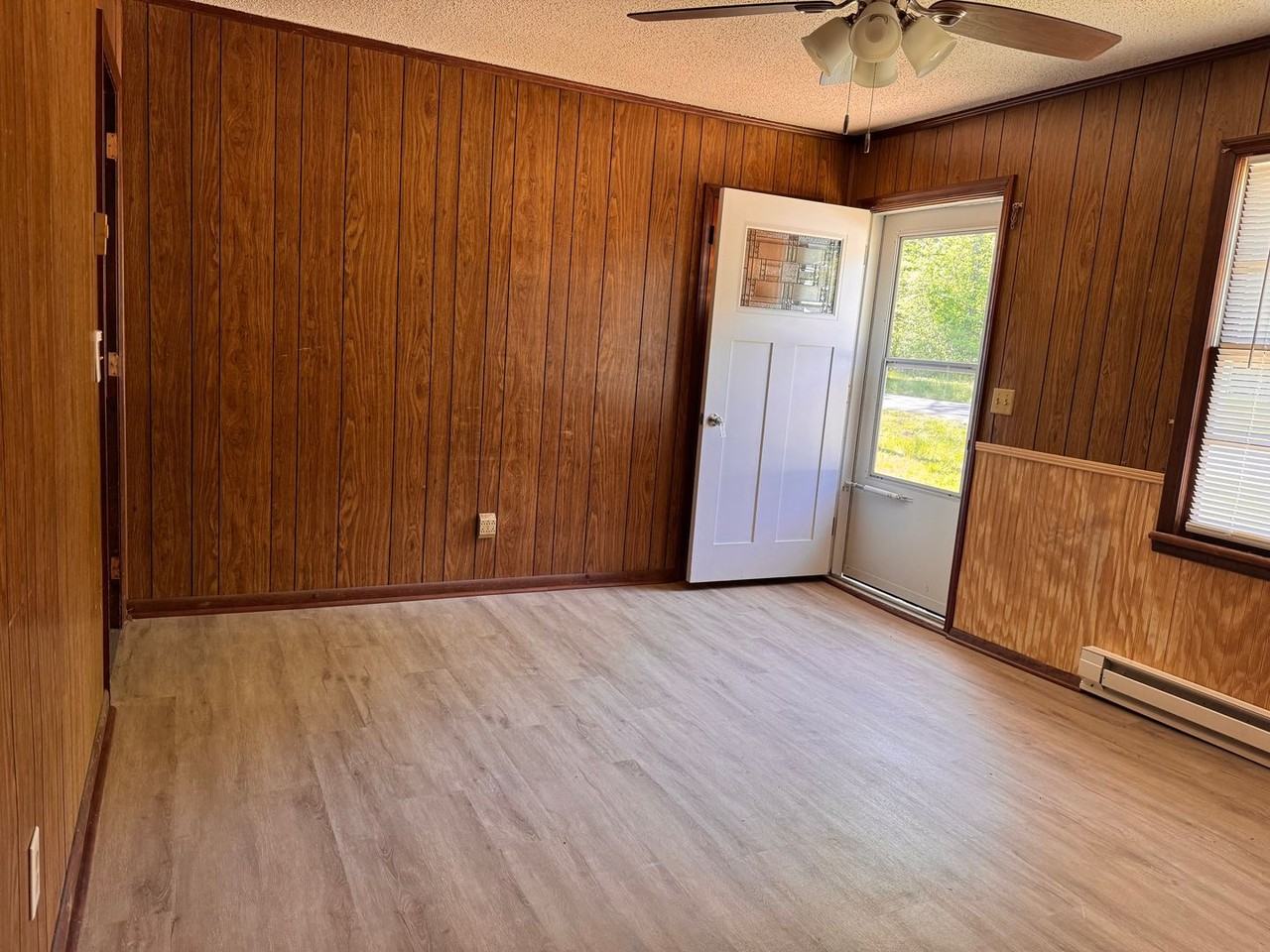 612 Staley St - Photo 5 of 19