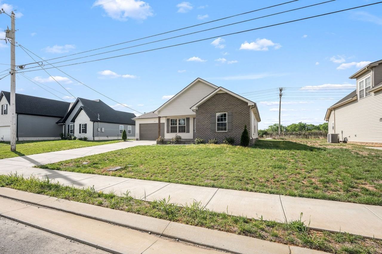 107 Meadowbrook Dr - Photo 6 of 35