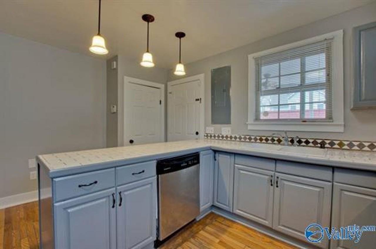 3516 Triana Blvd Sw - Photo 4 of 17