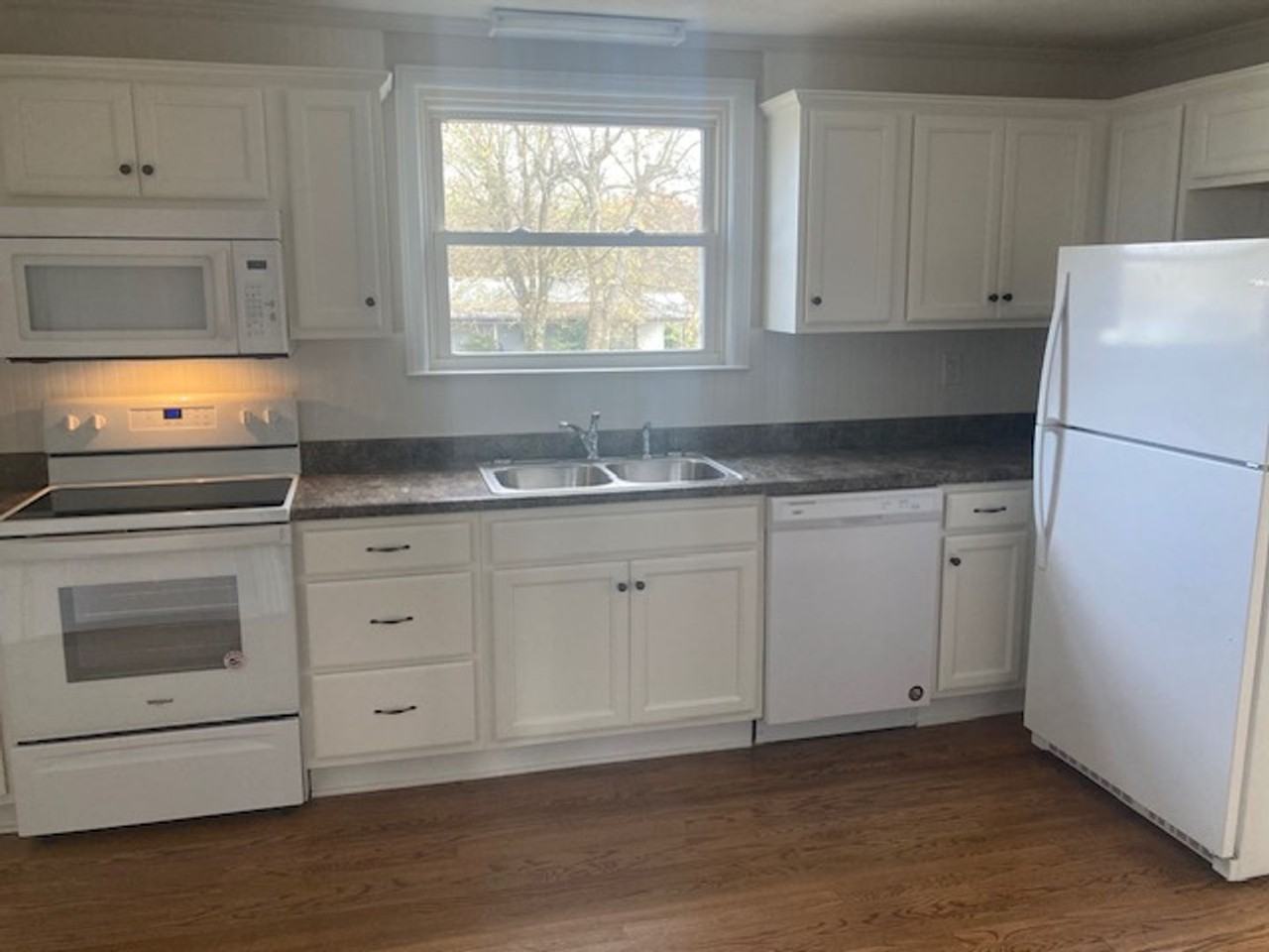 661 Poplar Bluff Rd E - Photo 5 of 18