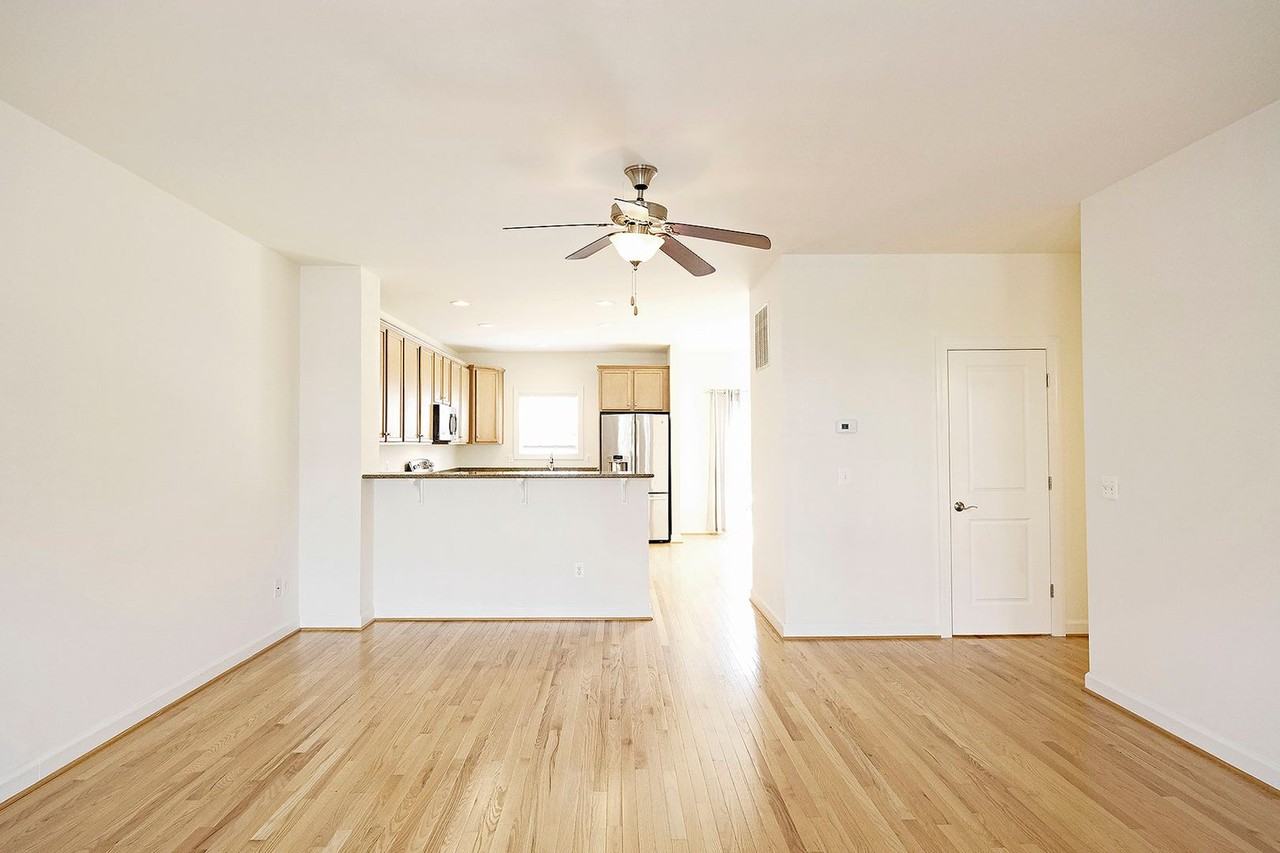 1252 Haden Pl - Photo 3 of 22