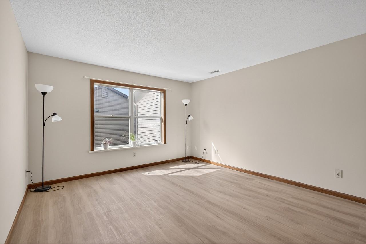 504 Seagraves Ave #504 - Photo 3 of 26