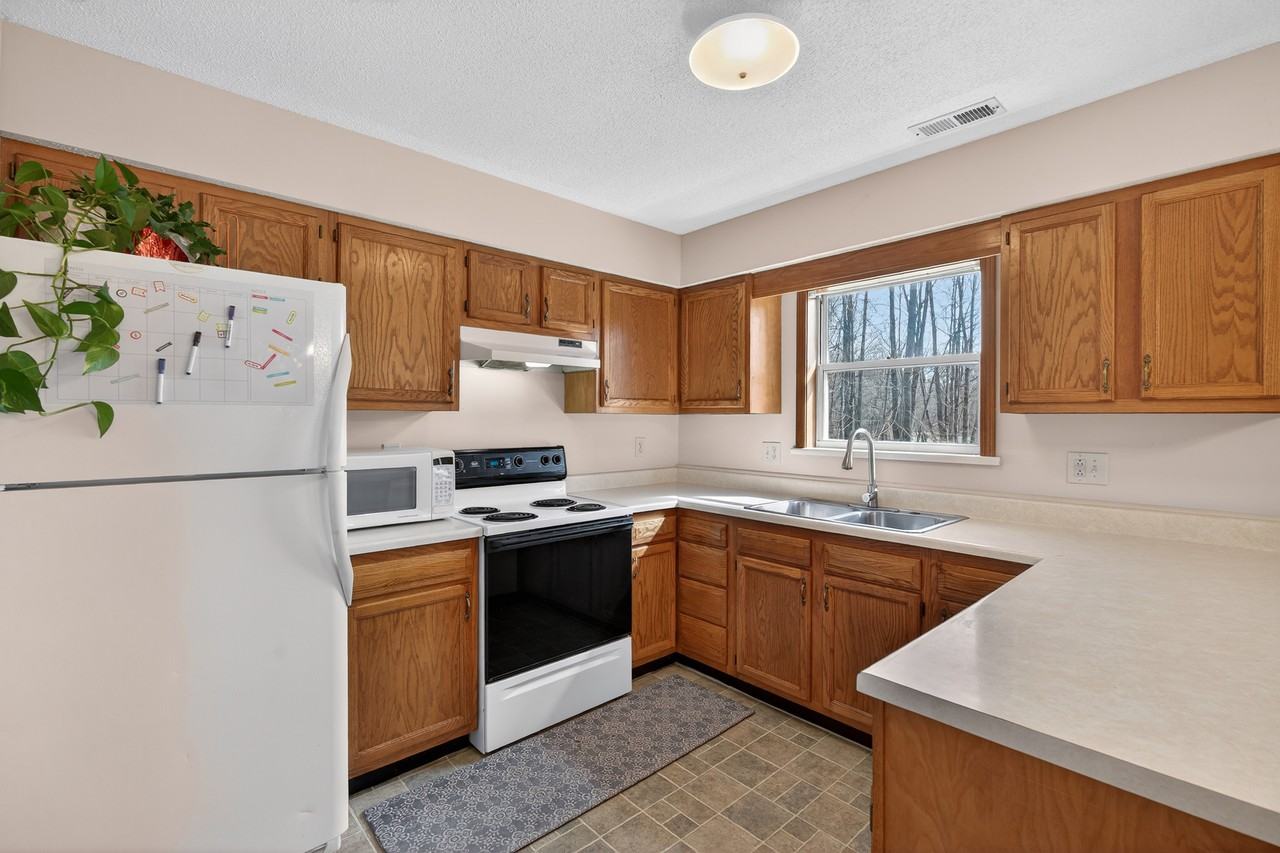 504 Seagraves Ave #504 - Photo 6 of 26
