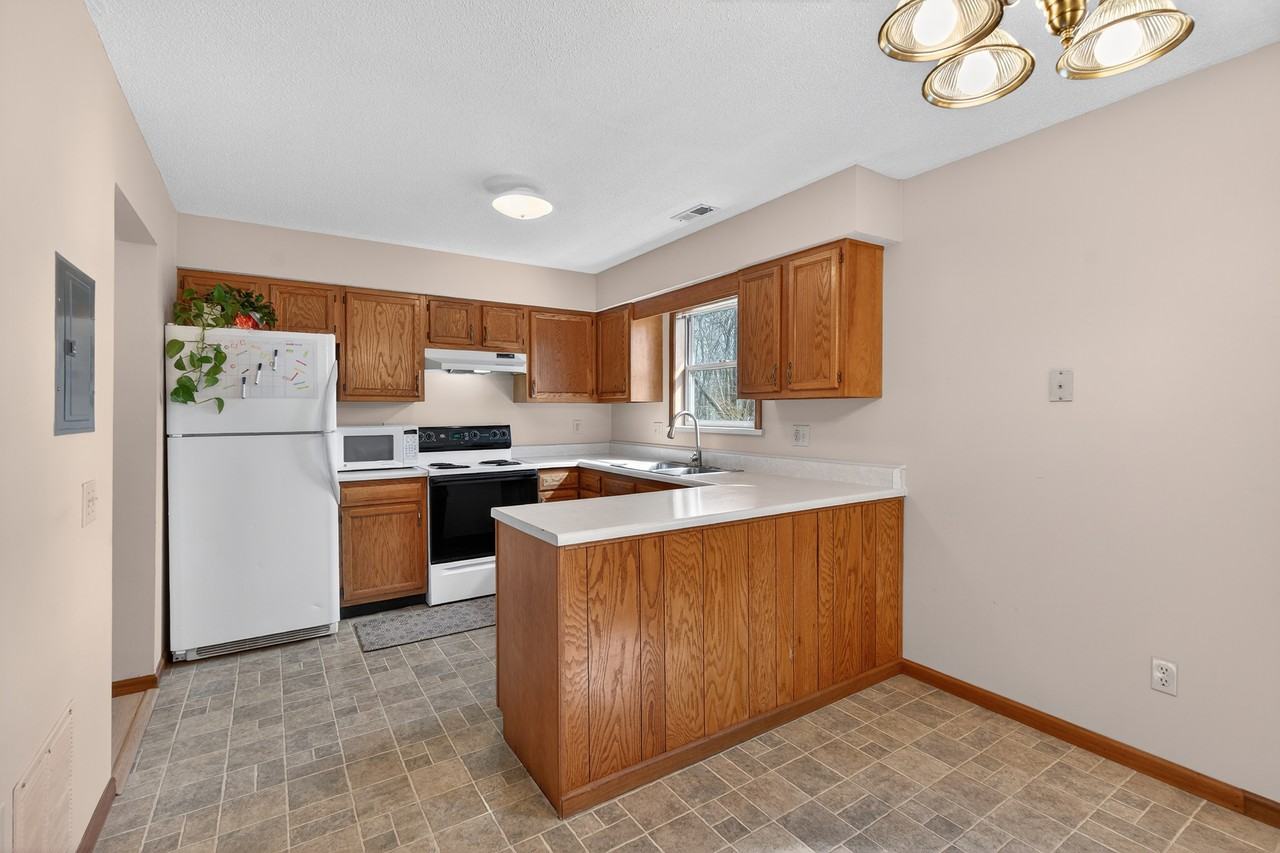 504 Seagraves Ave #504 - Photo 7 of 26