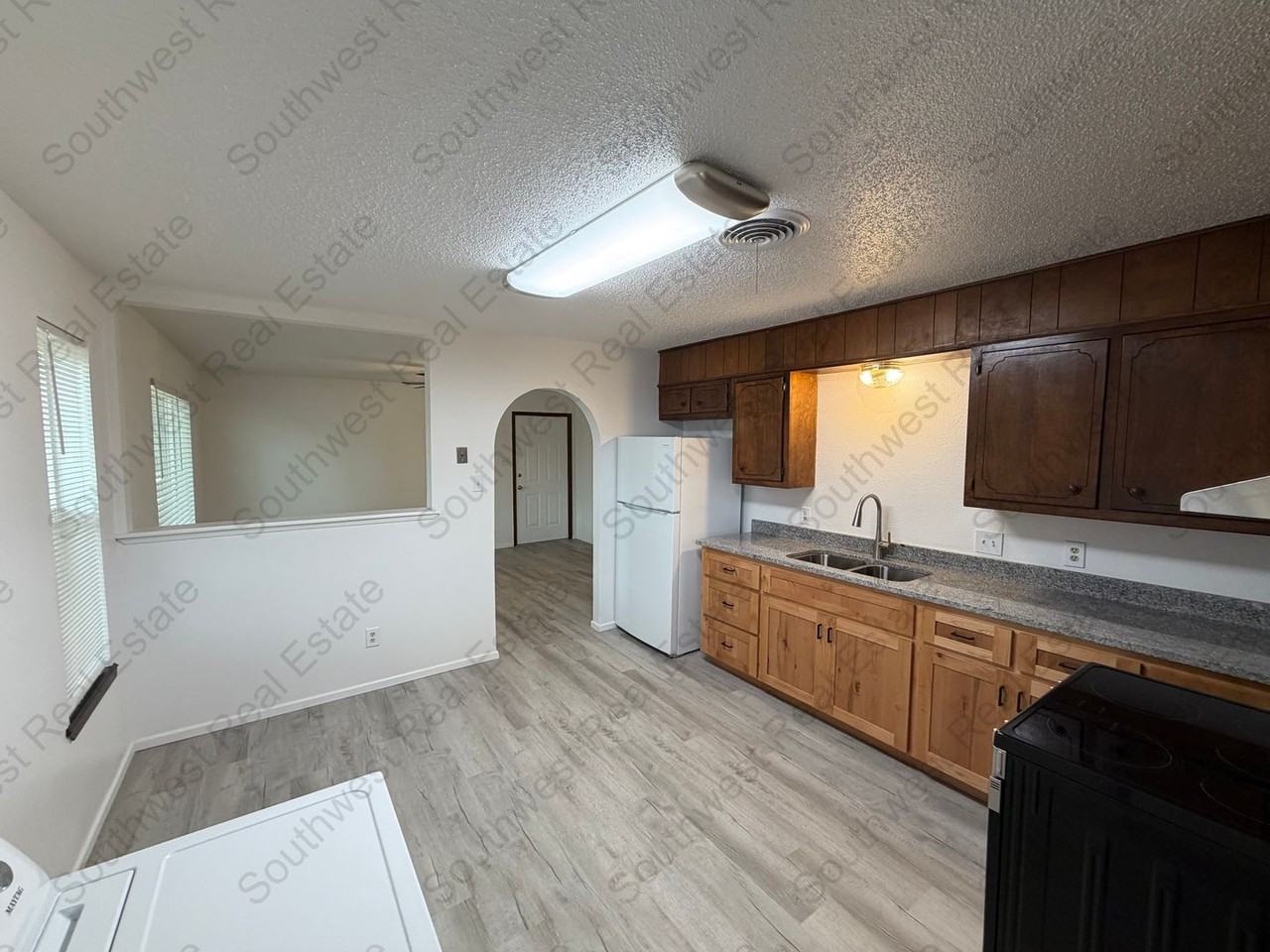 3740 Glenfield Dr - Photo 5 of 12