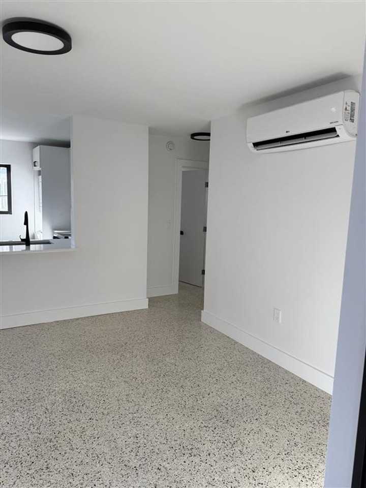 Modern Miami Home Near Downtown & Brickell - Photo 5 of 11