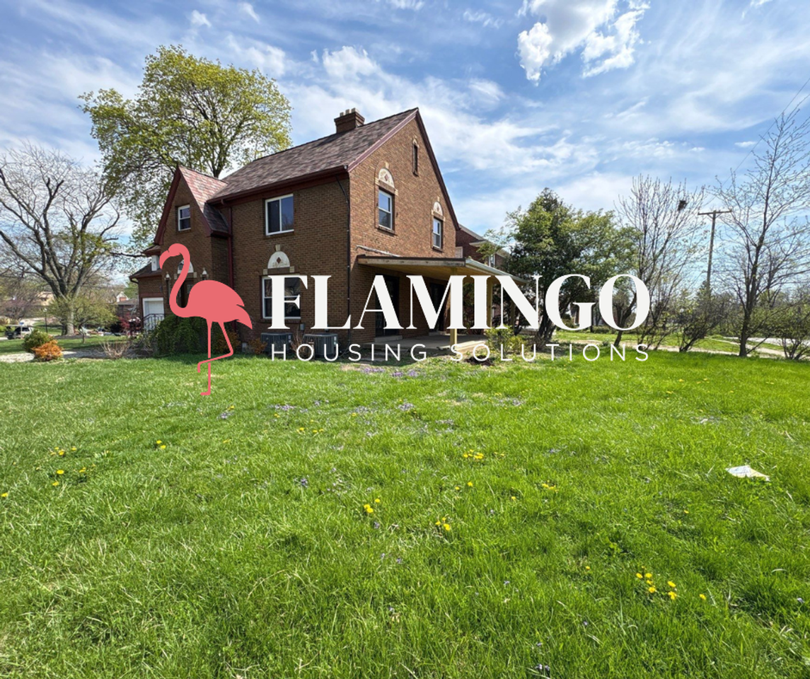 830 Audrey Pl - Photo 2 of 18