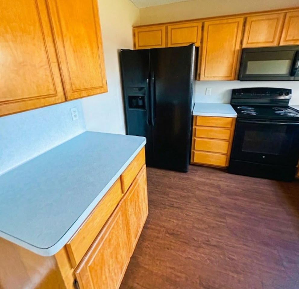 3101 Thoroughbred Dr - Photo 6 of 13