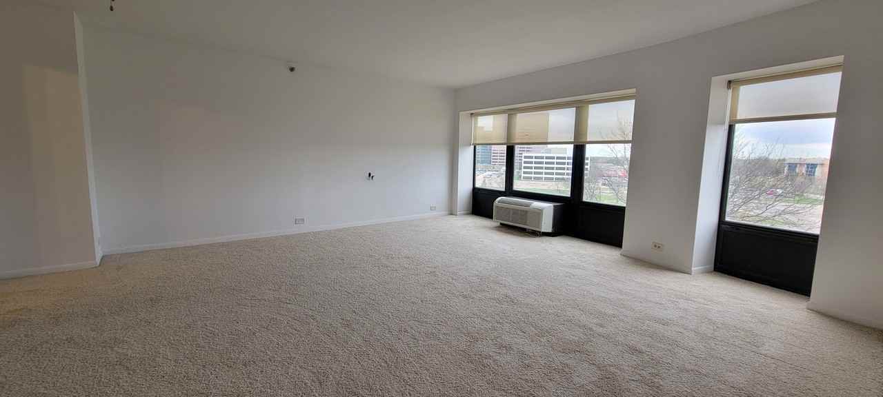 5000 Town Center - 1Unit 607 #607 - Photo 6 of 23