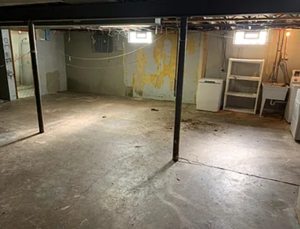 5830 N 61st St - Photo 4 of 6