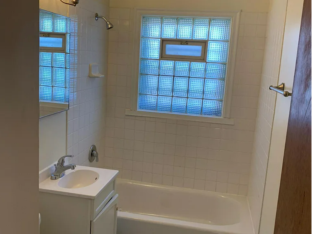 5830 N 61st St - Photo 6 of 6