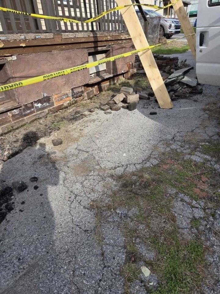 206 1st St - Photo 7 of 14