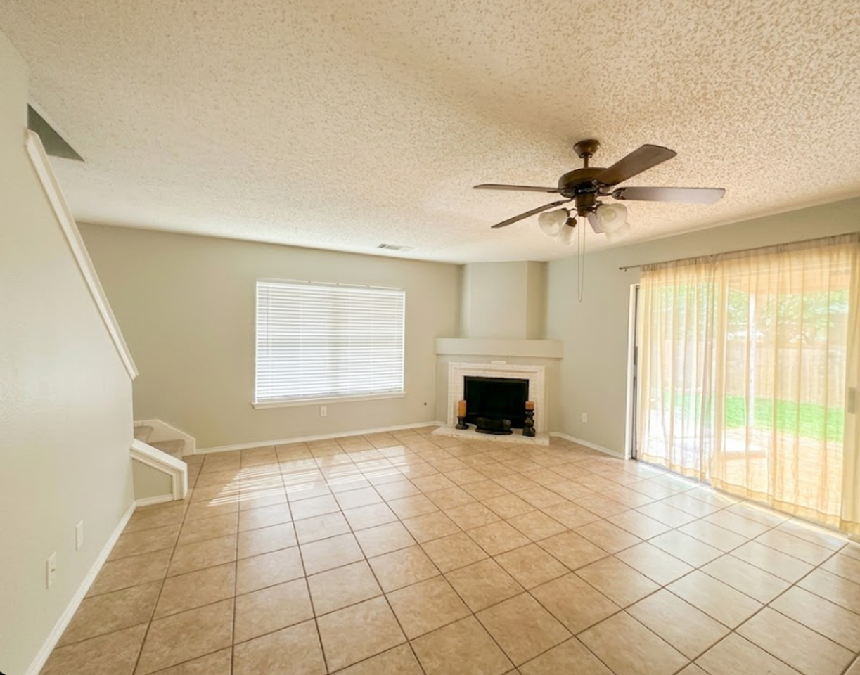 7903 Bramble Bush Dr - Photo 4 of 20