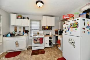 3142 N Euclid Ave - Photo 1 of 1