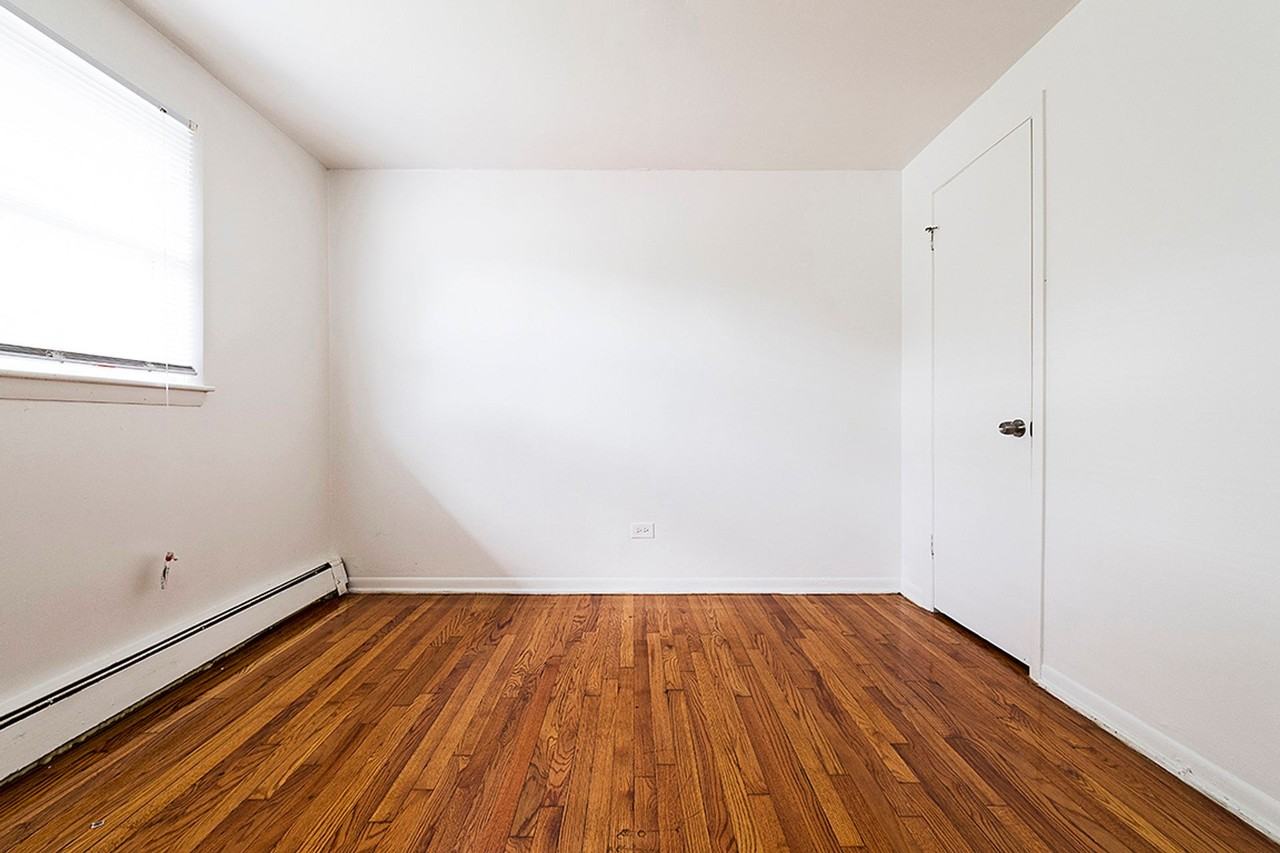 14101 S Atlantic - Photo 5 of 17