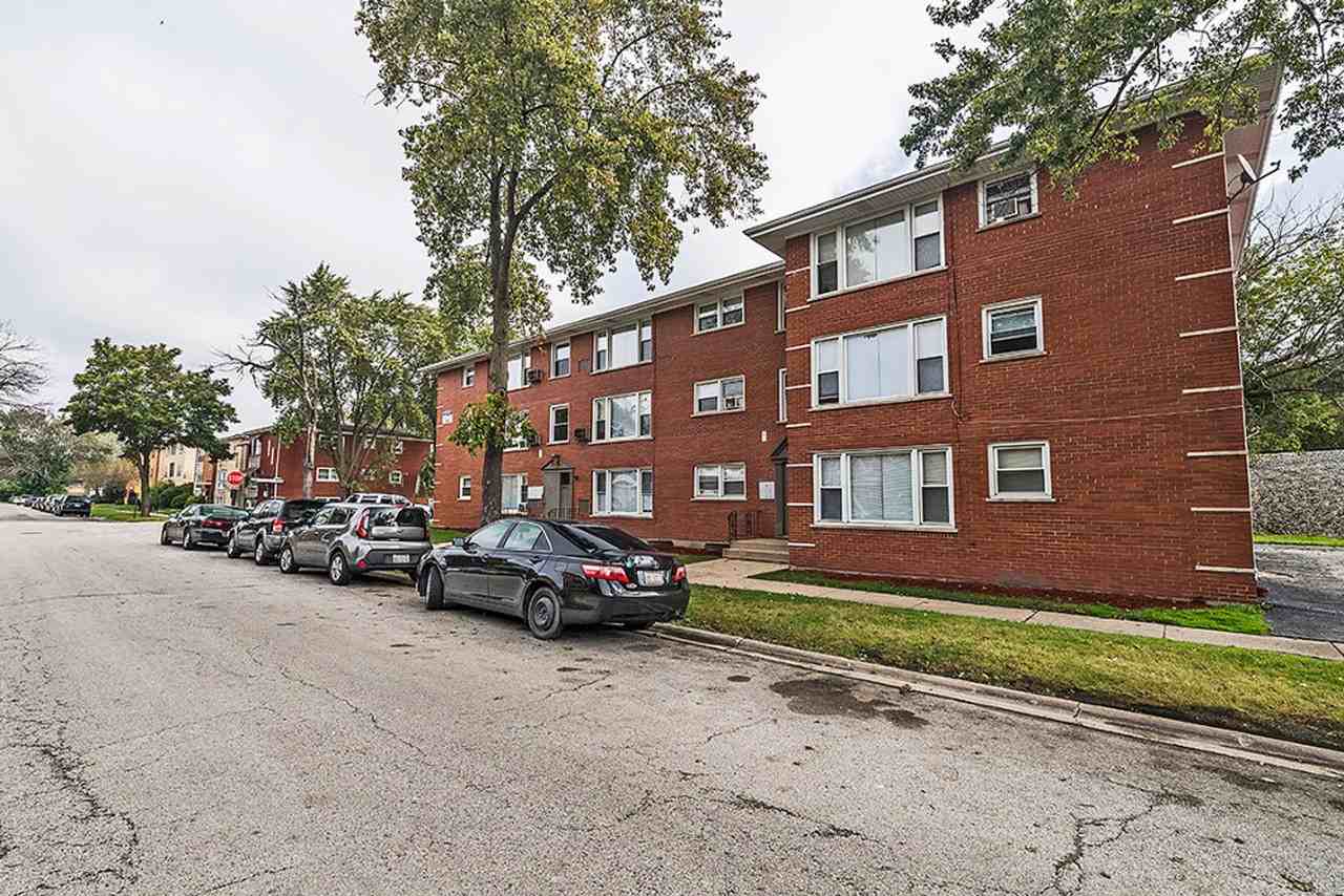 14101 S Atlantic - Photo 3 of 16