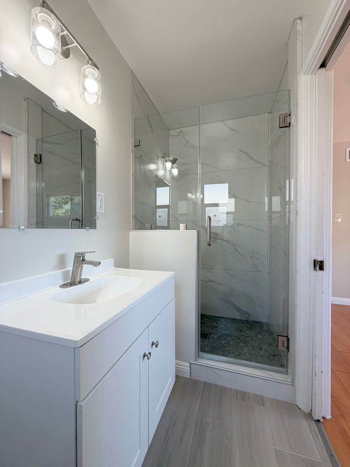 12231 Diane St - Photo 3 of 23