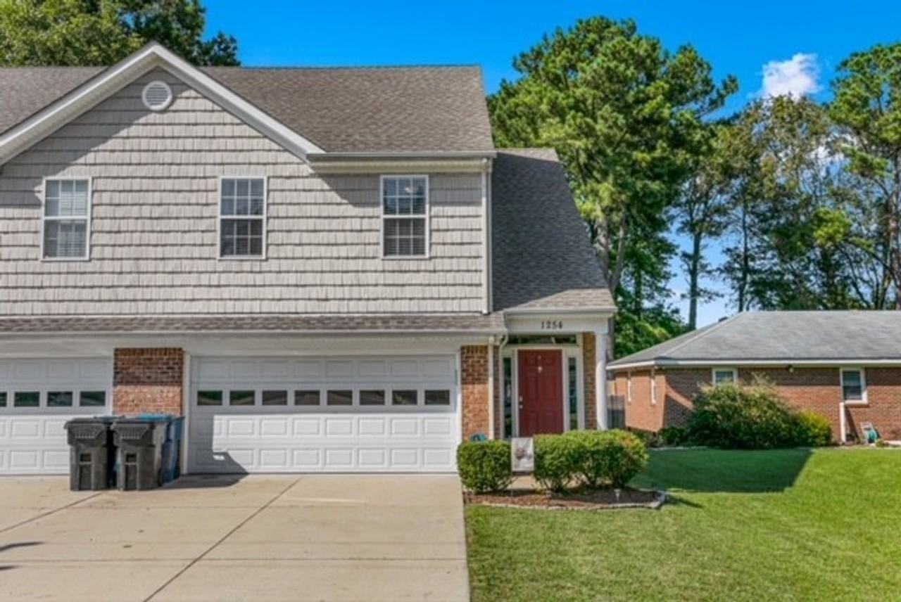 1254 Bells Rd - Photo 5 of 50