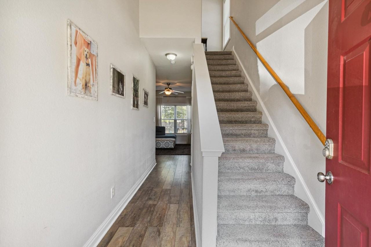 1254 Bells Rd - Photo 7 of 50