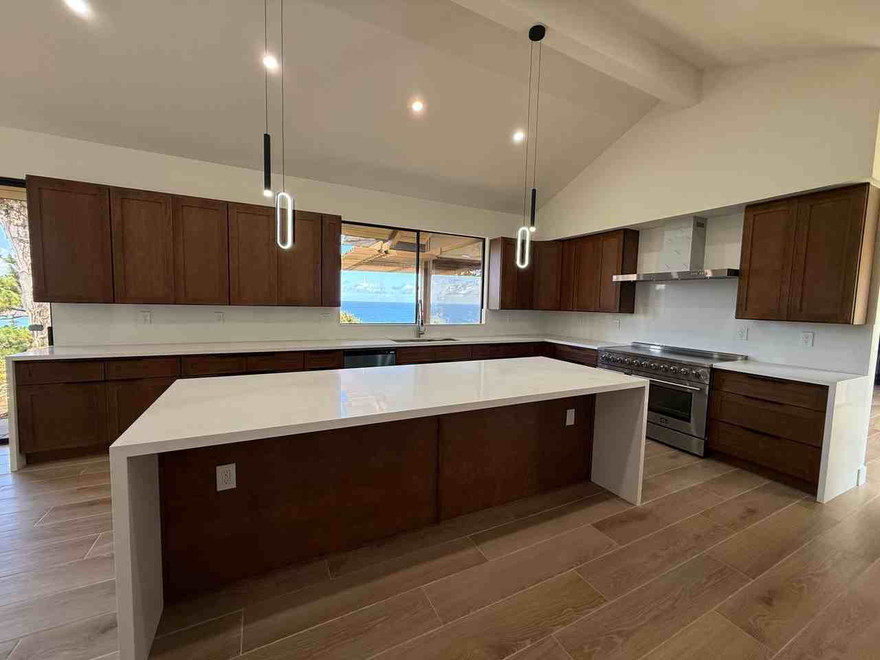 8404 Prestwick Dr - Photo 6 of 32