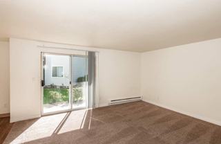 23900 Se Stark St - Photo 1 of 1