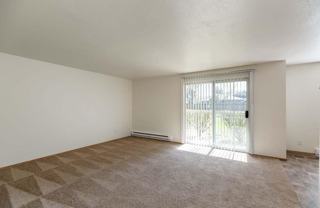 23900 Se Stark St - Photo 1 of 1