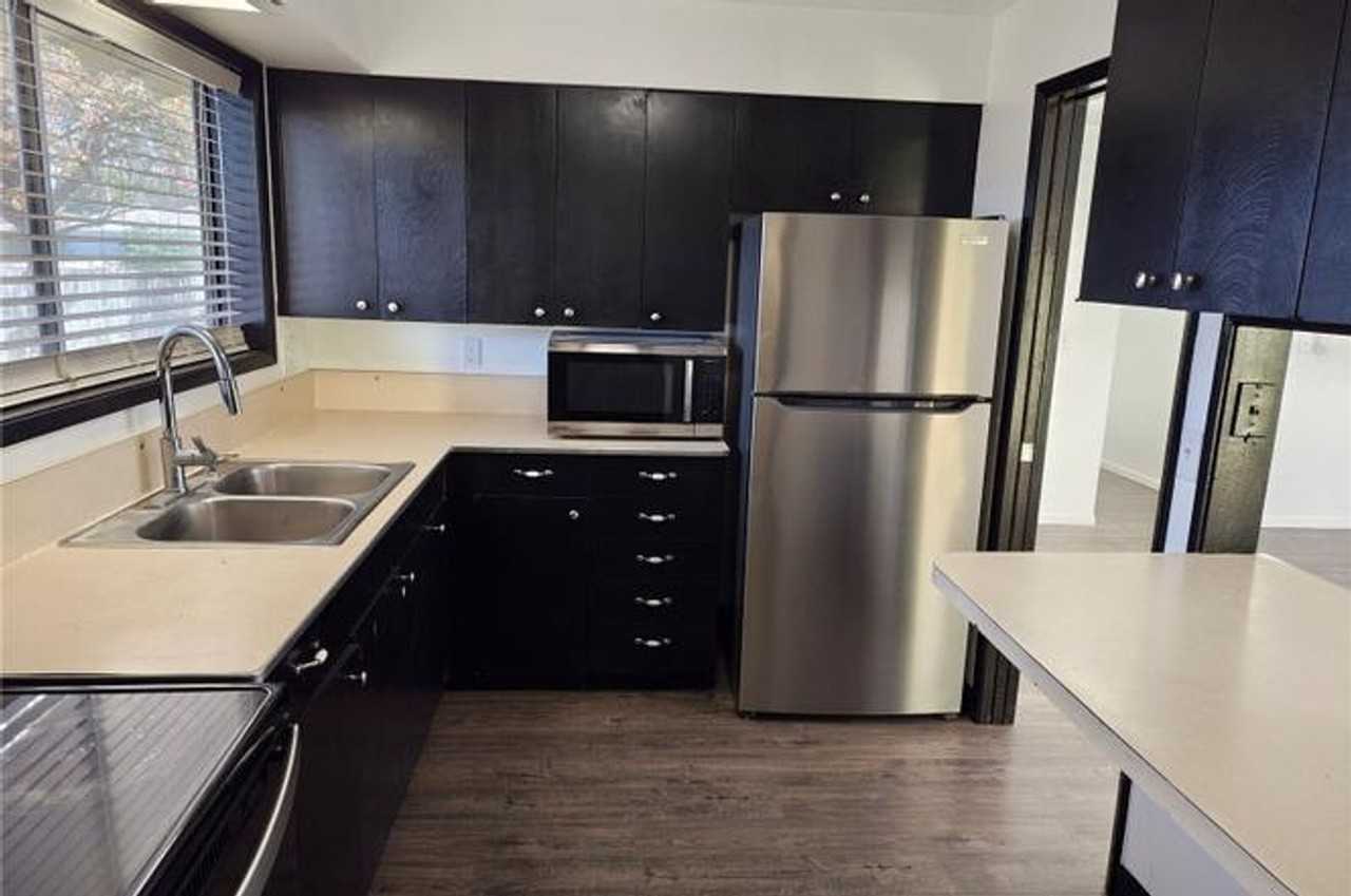 207 March St - Photo 2 of 14