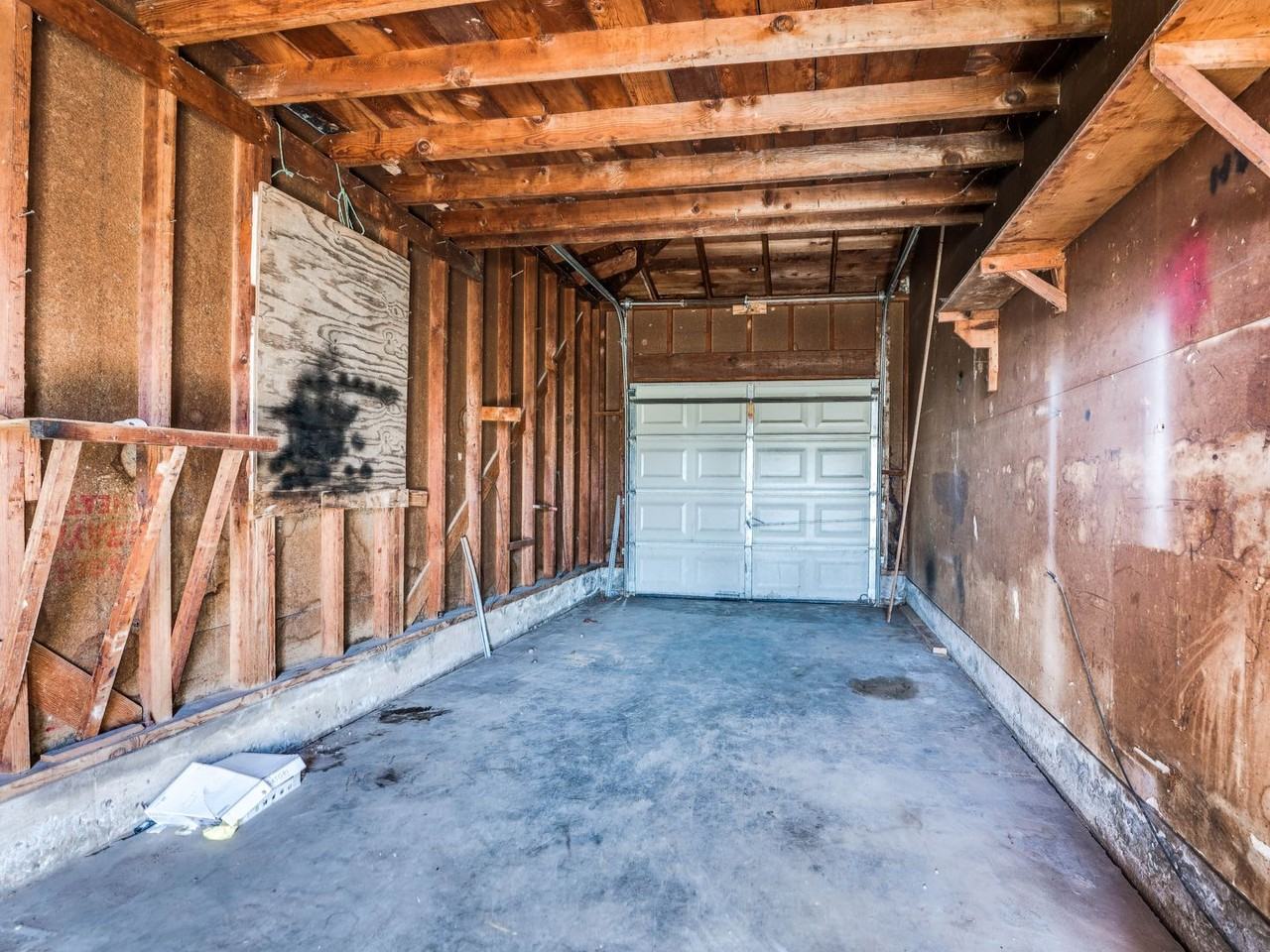 1207 Carol Dr - Photo 6 of 38