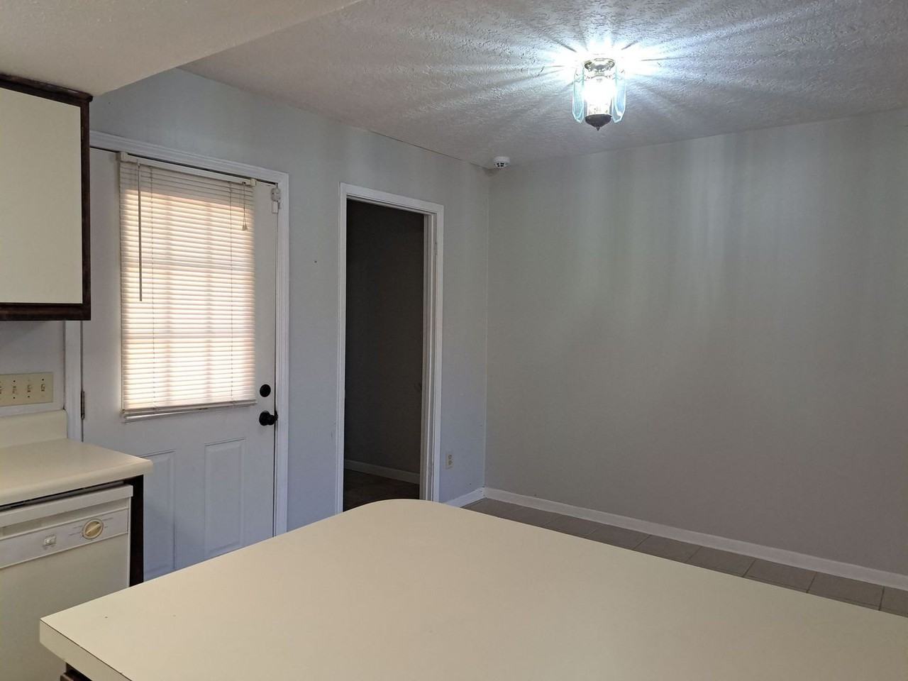 4837 S Lakewood Dr - Photo 5 of 21