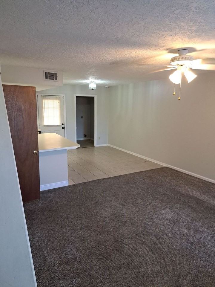 4837 S Lakewood Dr - Photo 6 of 21