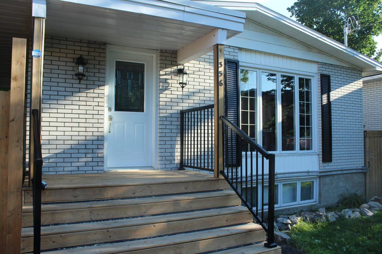 356 Shakespeare St #1 - Photo 3 of 29