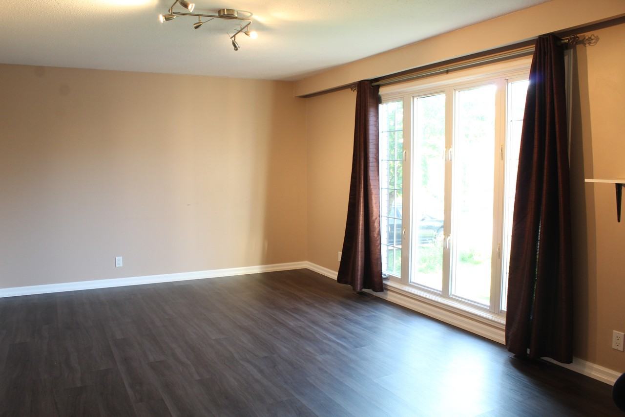 356 Shakespeare St #1 - Photo 6 of 29