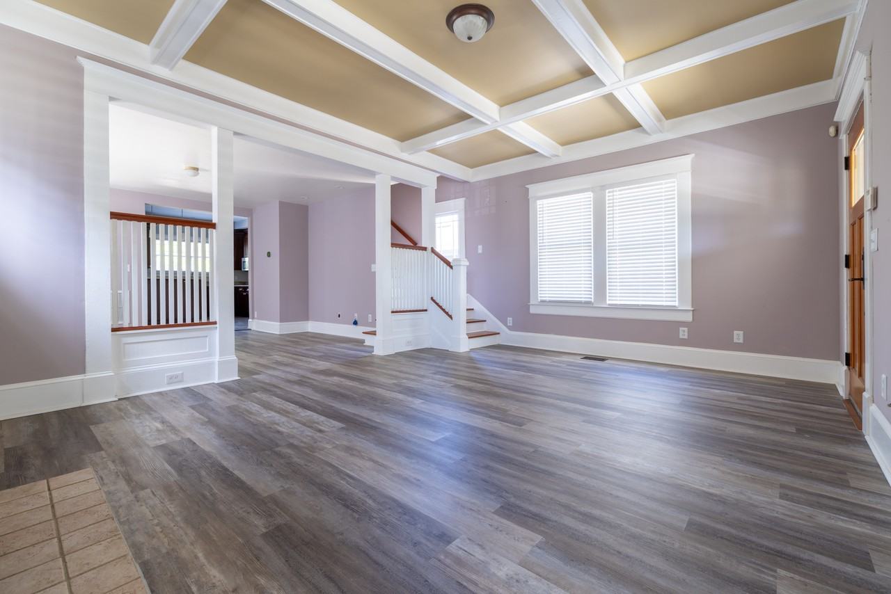 1842 Hubbard St #1 - Photo 7 of 32