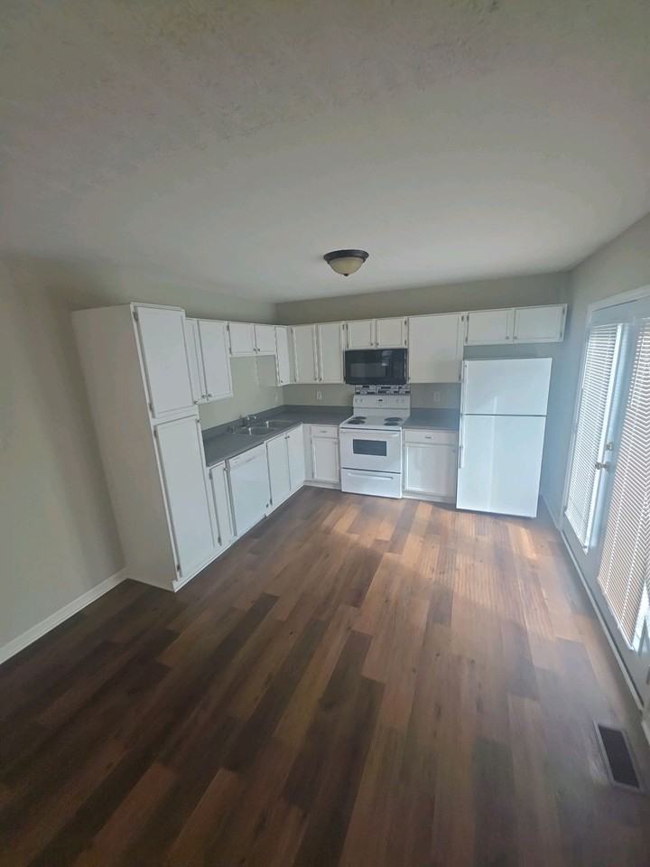 6917 Colrain Cir #1 - Photo 6 of 16