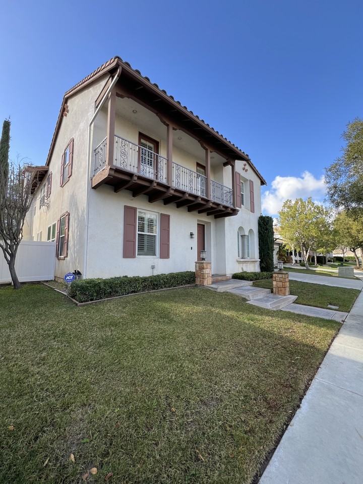 28839 Chatham Ln #28839 - Photo 5 of 37