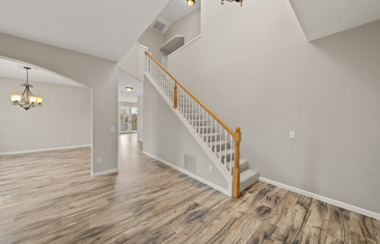 15642 Se Bollam Dr - Photo 3 of 37