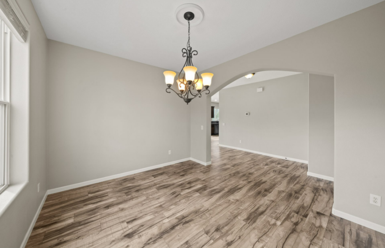 15642 Se Bollam Dr - Photo 5 of 37