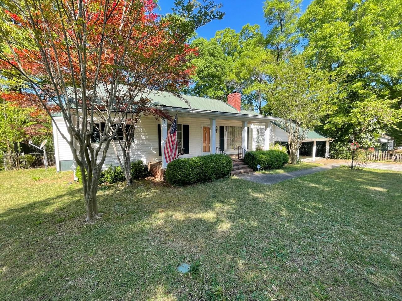 310 Roswell Ave Se - Photo 6 of 50