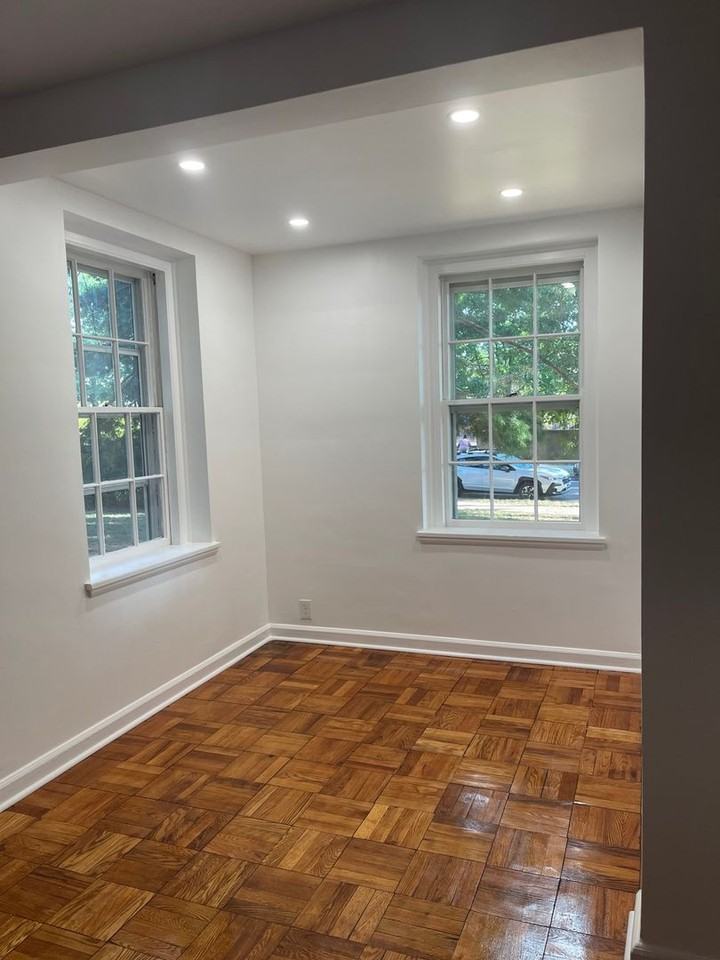 3801 Newark St Nw - Photo 6 of 17
