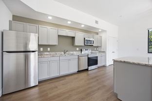 100 N Dewey St - Photo 1 of 1