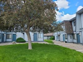 featured image of 2918 E South Riverton Ave