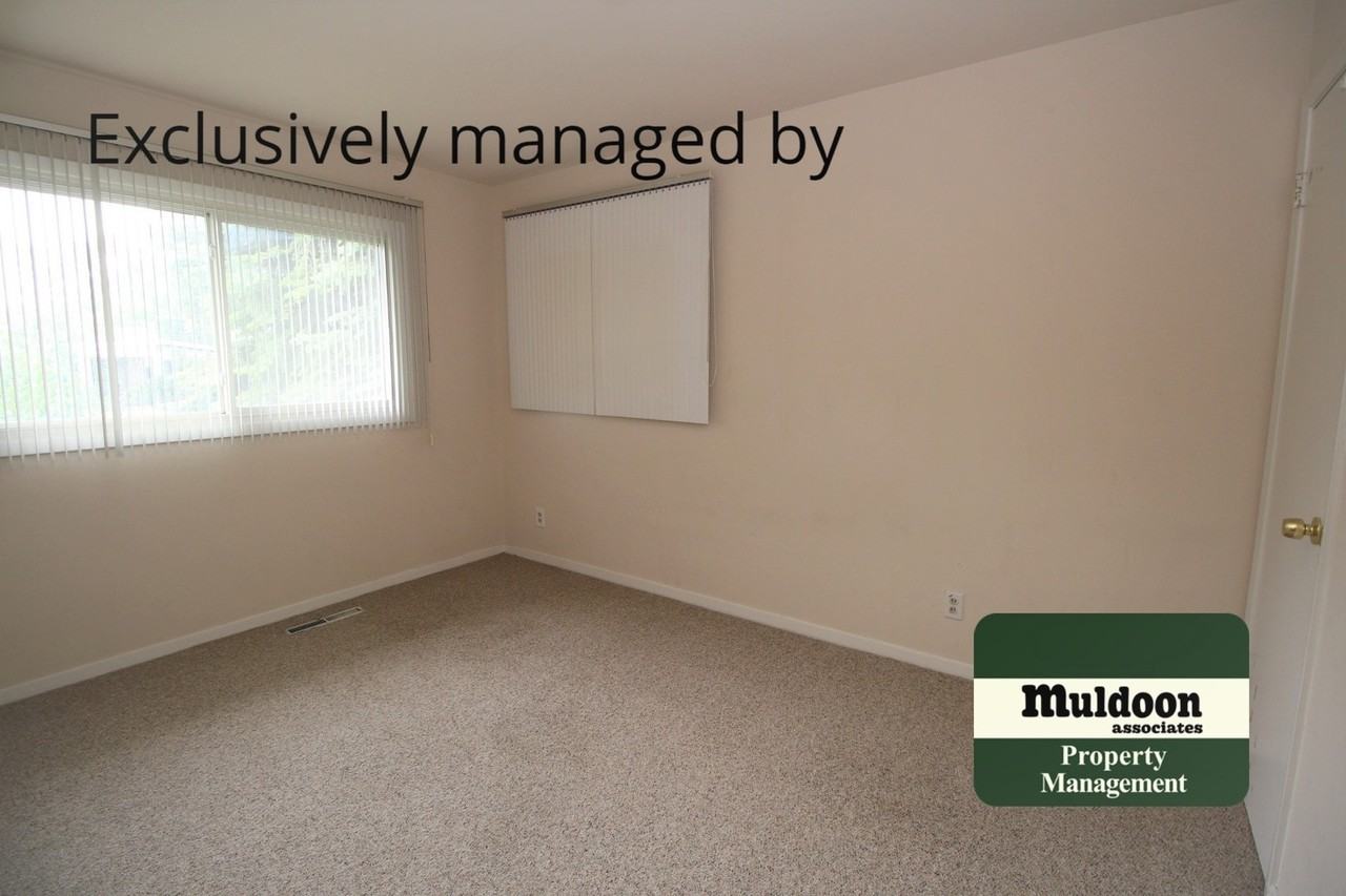 3026 Drakestone Dr - Photo 7 of 11