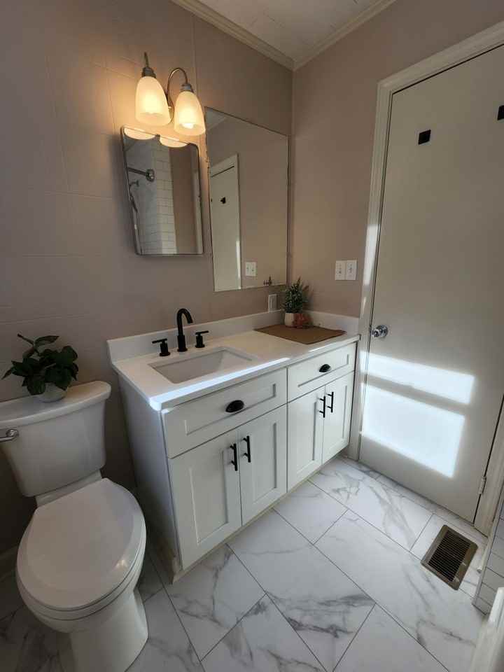 106 Louisa St - Photo 5 of 20