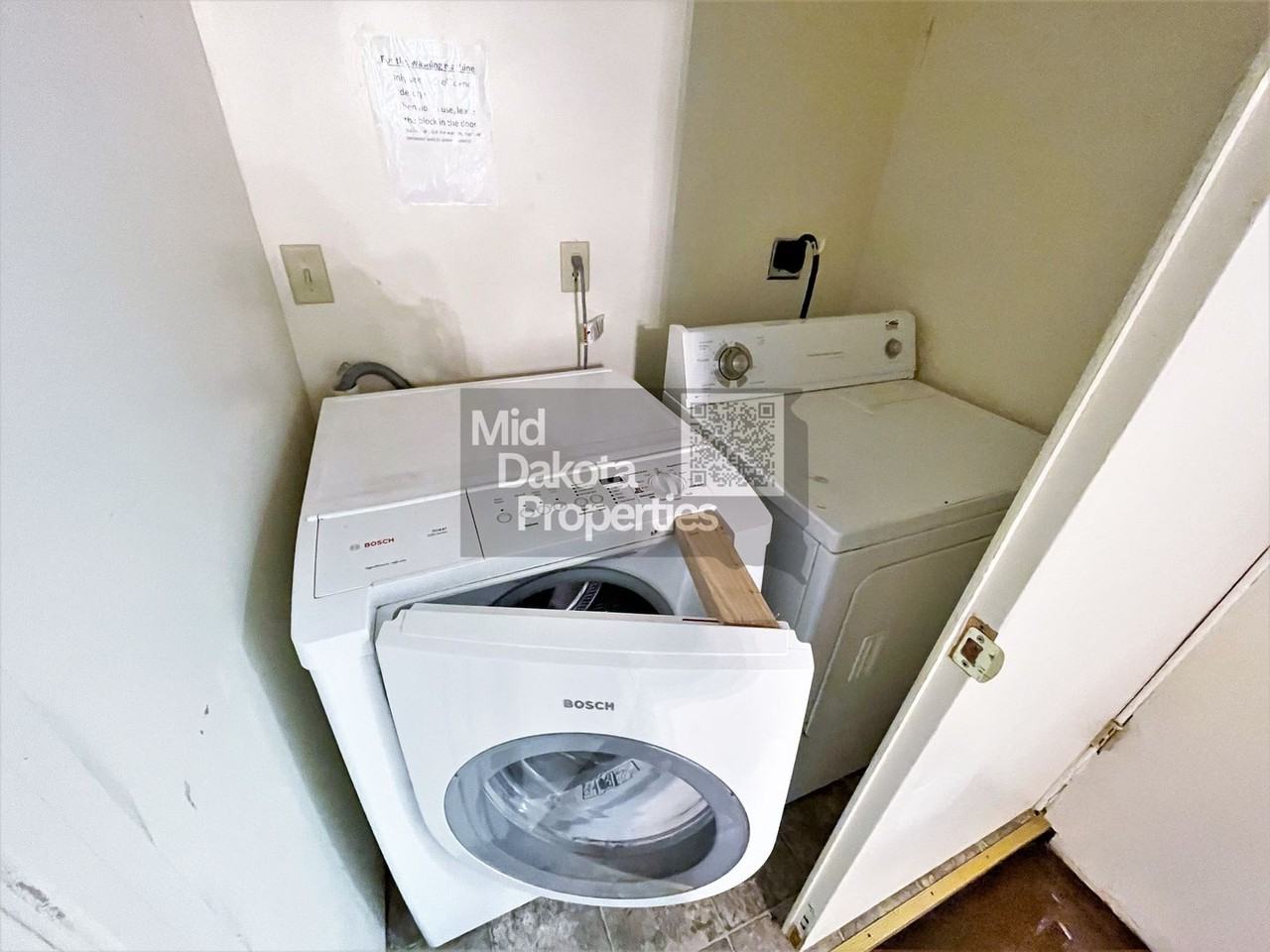 316 W 2nd Ave - Photo 4 of 17