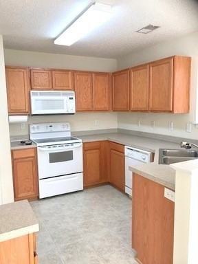 116 Dupre Mill Ct - Photo 3 of 13