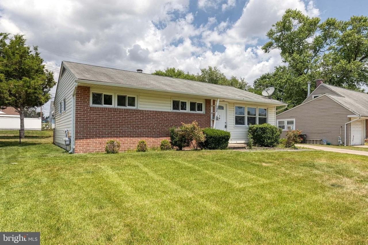 142 Alview Ter - Photo 3 of 15