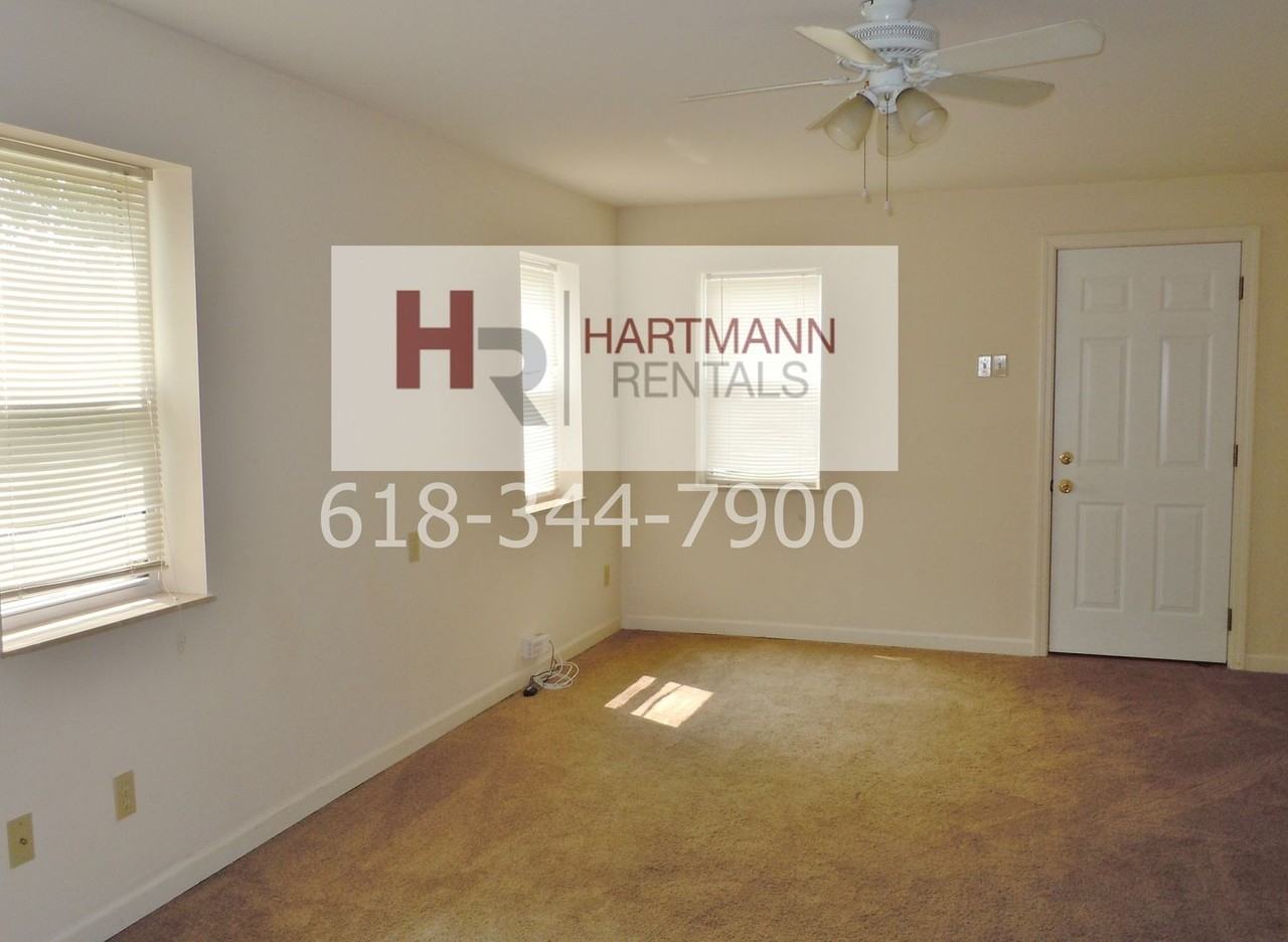 707 Hilda St - Photo 6 of 12