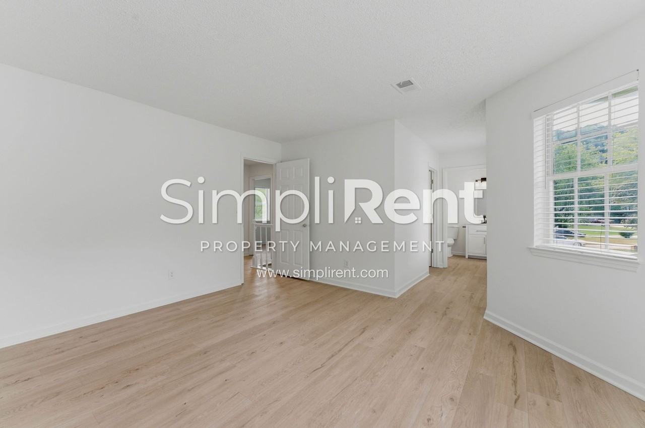 5605 La Fleur Trl - Photo 6 of 20