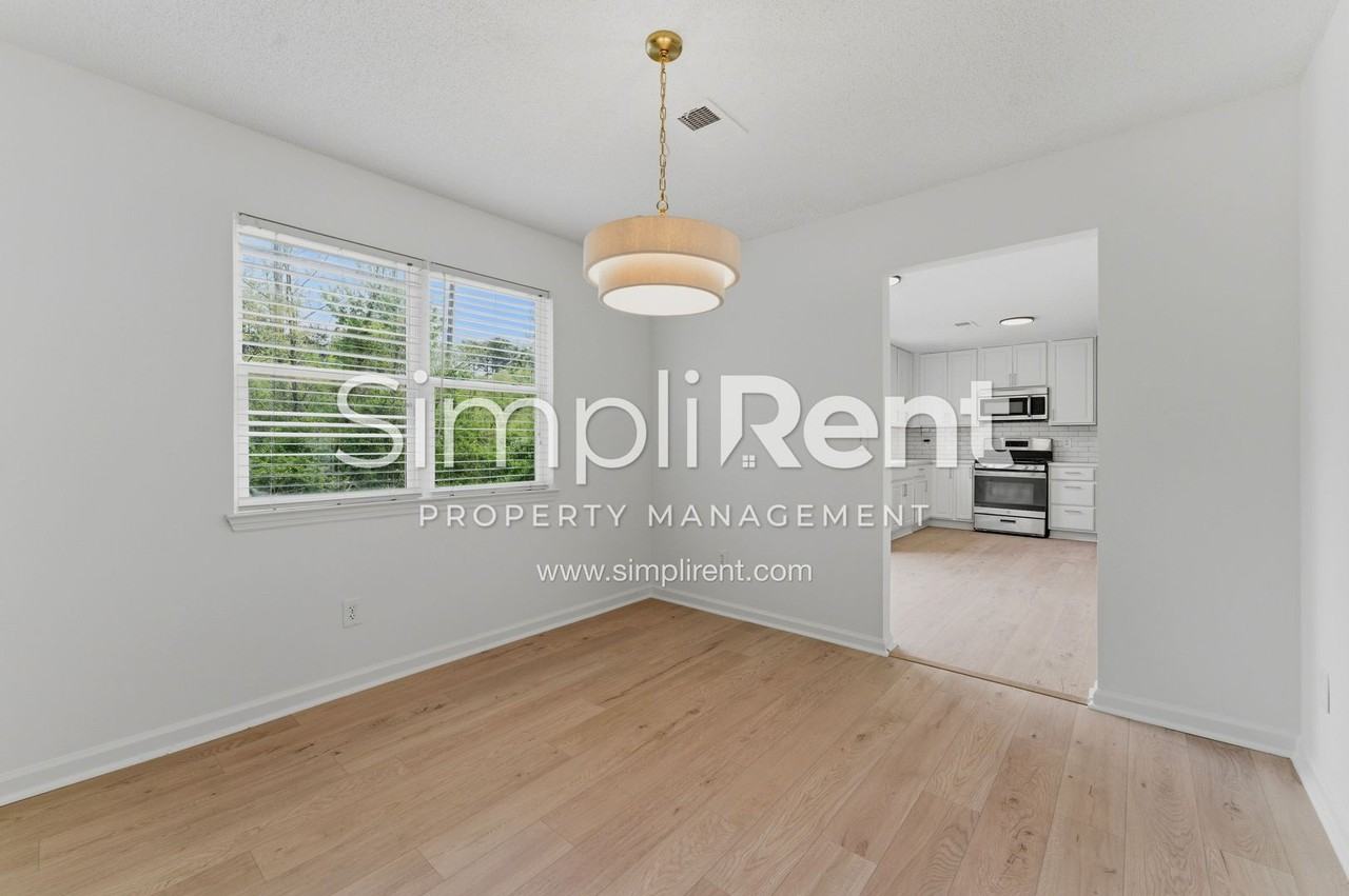 5605 La Fleur Trl - Photo 7 of 20